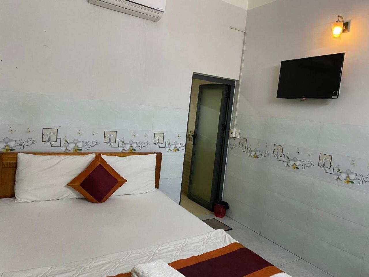 Khach San Nguyen Trung Hotel โฮจิมินห์ซิตี้ ภายนอก รูปภาพ