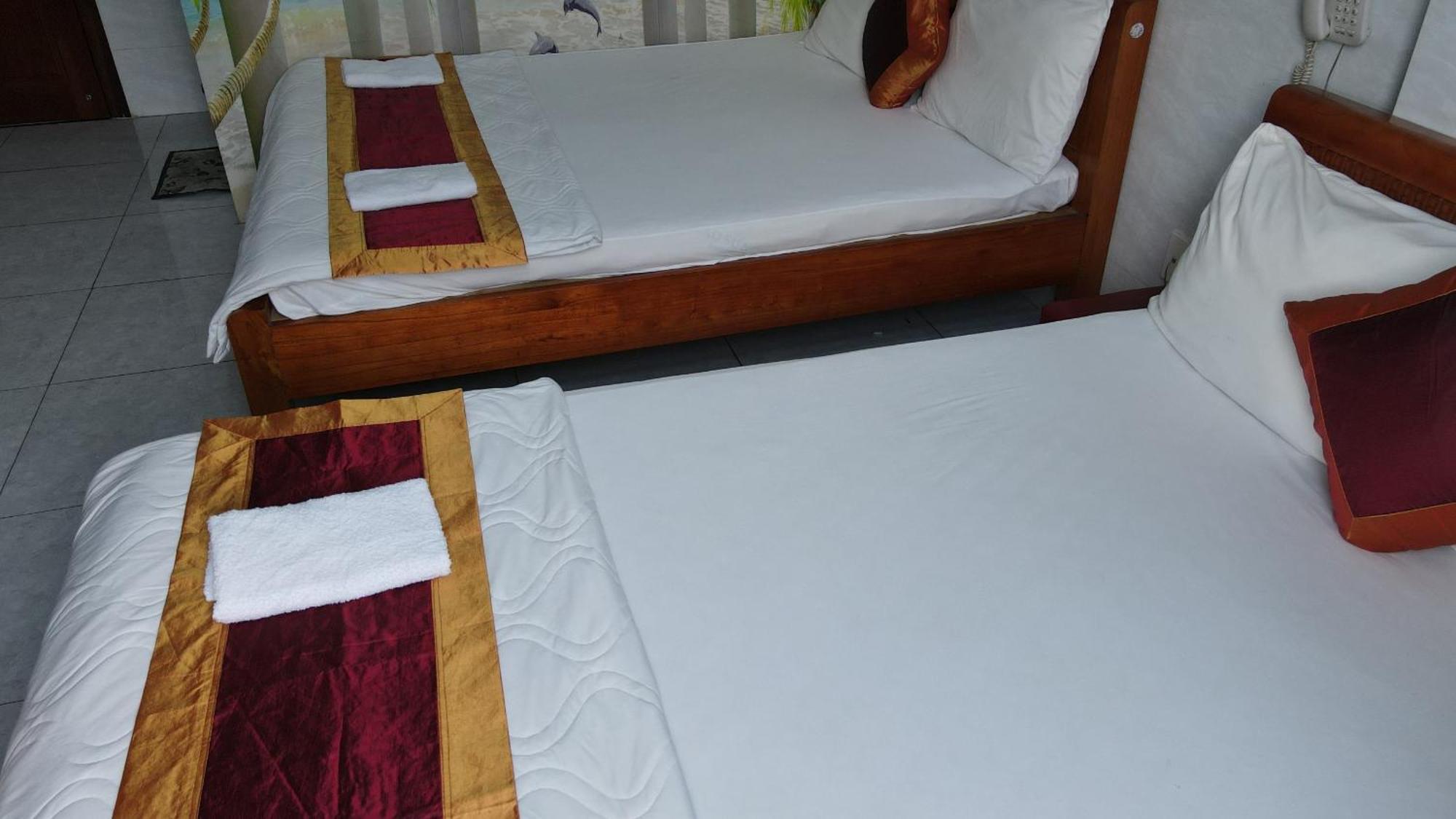 Khach San Nguyen Trung Hotel โฮจิมินห์ซิตี้ ภายนอก รูปภาพ