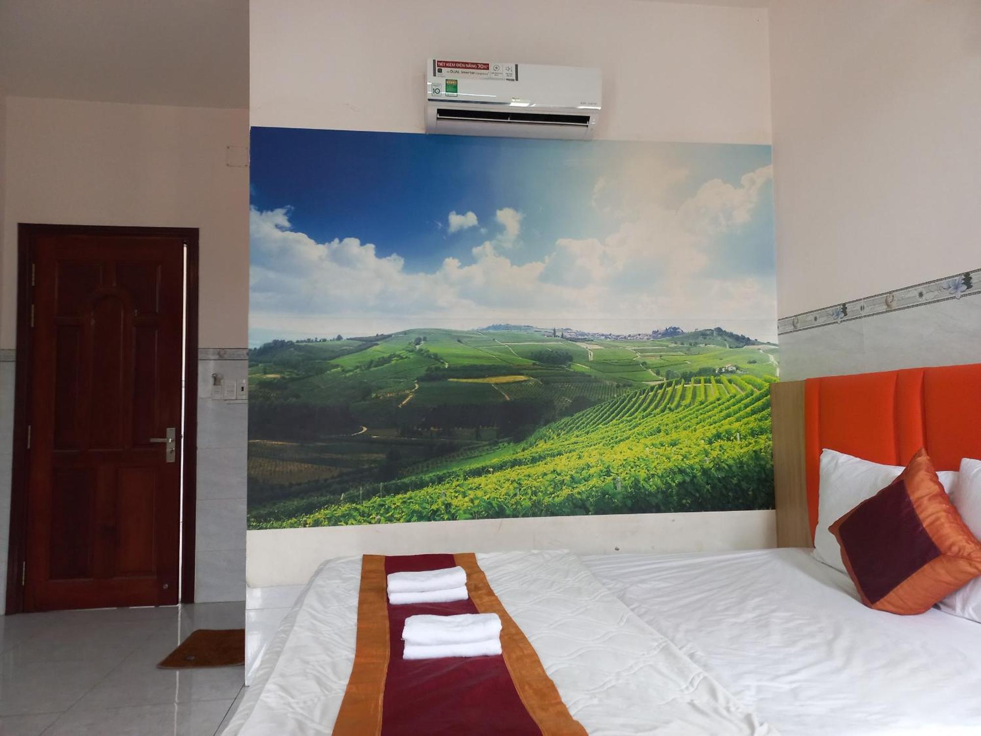 Khach San Nguyen Trung Hotel โฮจิมินห์ซิตี้ ภายนอก รูปภาพ