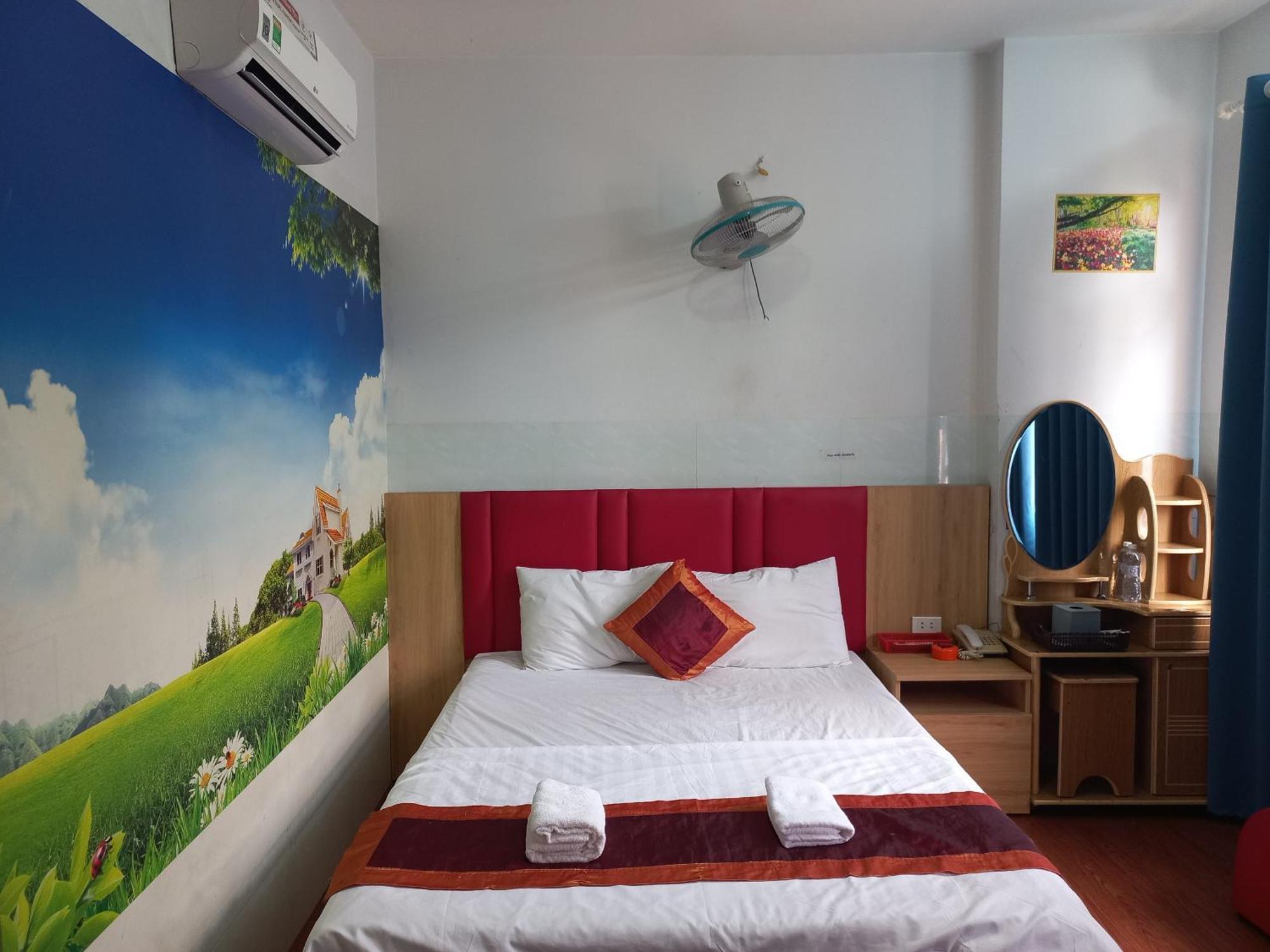 Khach San Nguyen Trung Hotel โฮจิมินห์ซิตี้ ภายนอก รูปภาพ